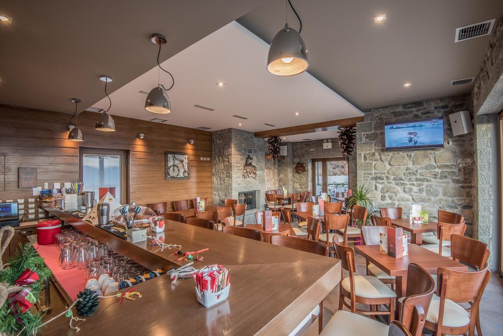 The View Village - Villas Suites & Spa 카페니시온 외부 사진
