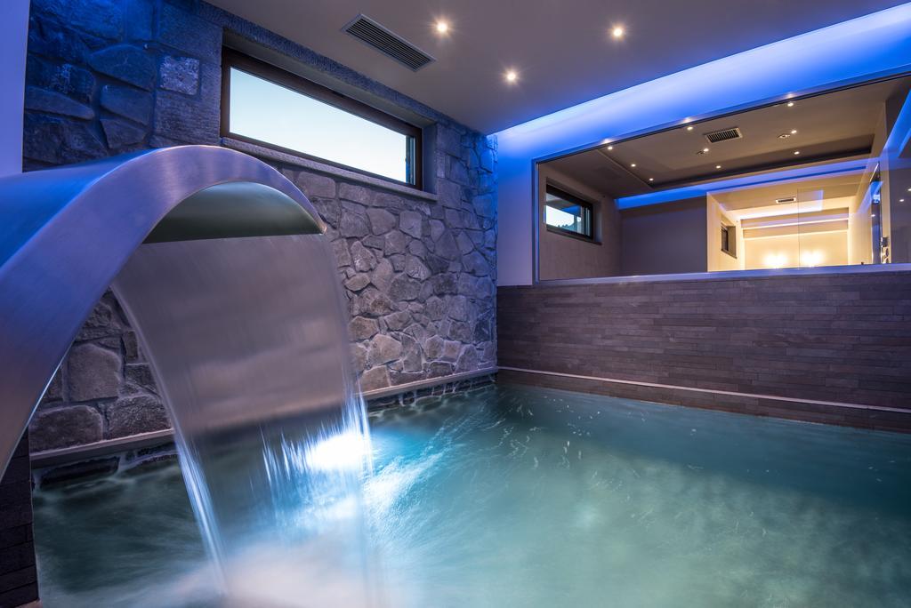 The View Village - Villas Suites & Spa 카페니시온 외부 사진