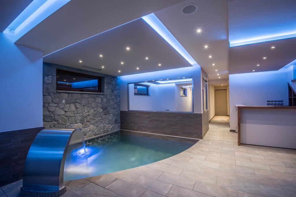 The View Village - Villas Suites & Spa 카페니시온 외부 사진