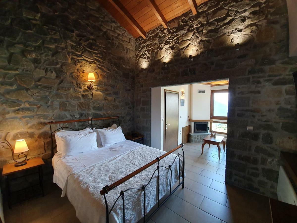The View Village - Villas Suites & Spa 카페니시온 외부 사진