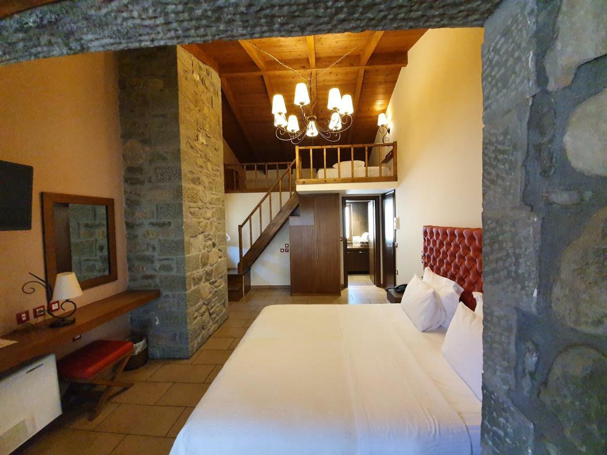 The View Village - Villas Suites & Spa 카페니시온 외부 사진