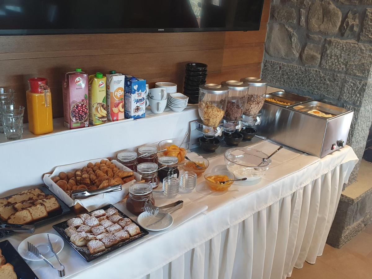 The View Village - Villas Suites & Spa 카페니시온 외부 사진